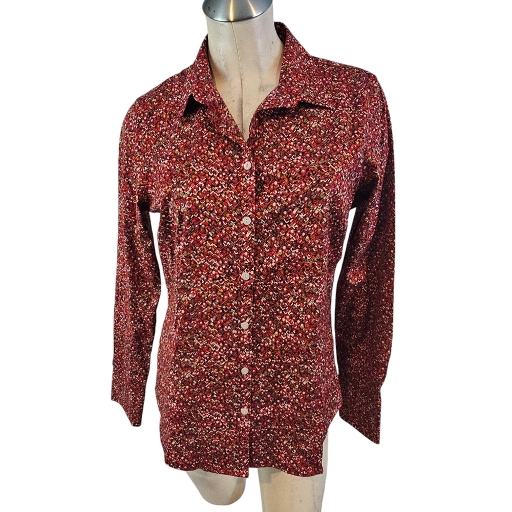 Eddie Bauer Size M Wrinkle Resistant  Red Multi-color Button Down Shirt Top